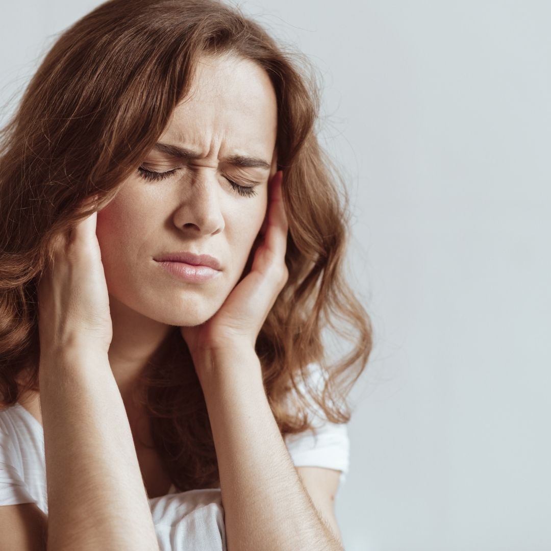 Fight Back Against Migraine Symptoms with Natural Medicine